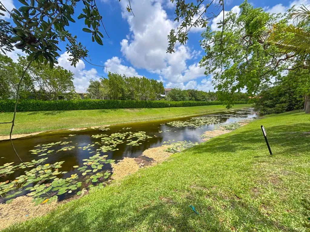 9013 NW 38th Drive Coral Springs FL 33065