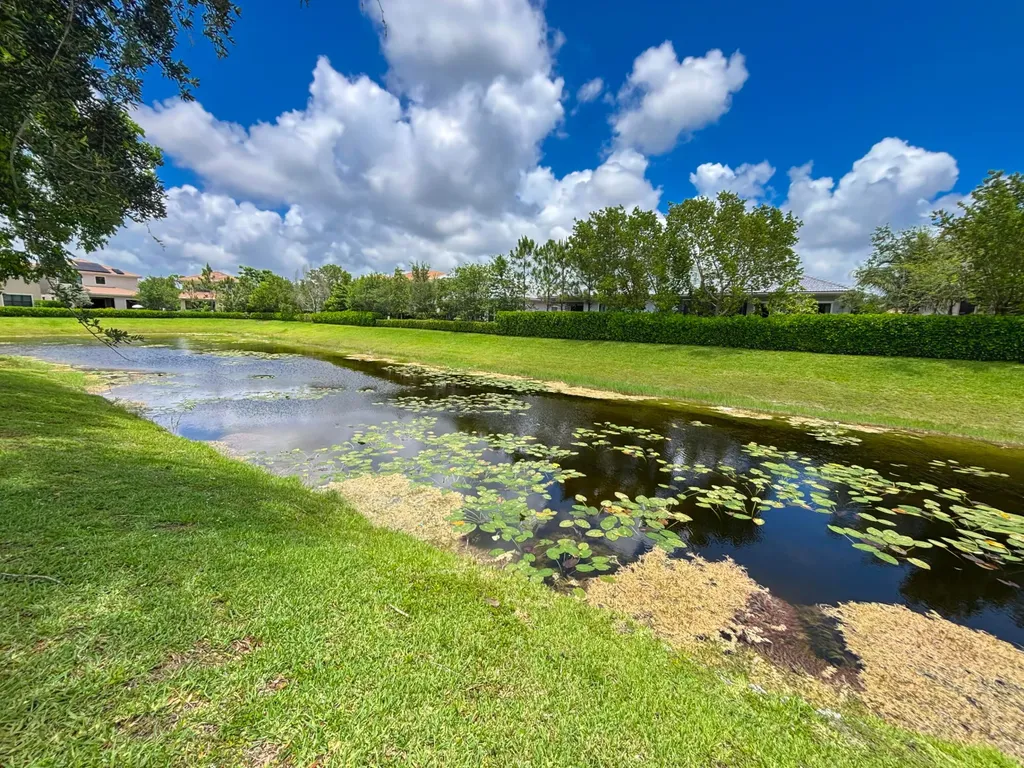 9013 NW 38th Drive Coral Springs FL 33065