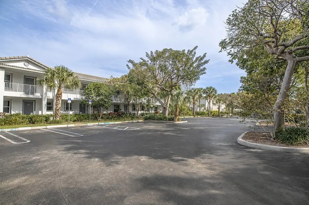 9013 NW 38th Drive Coral Springs FL 33065