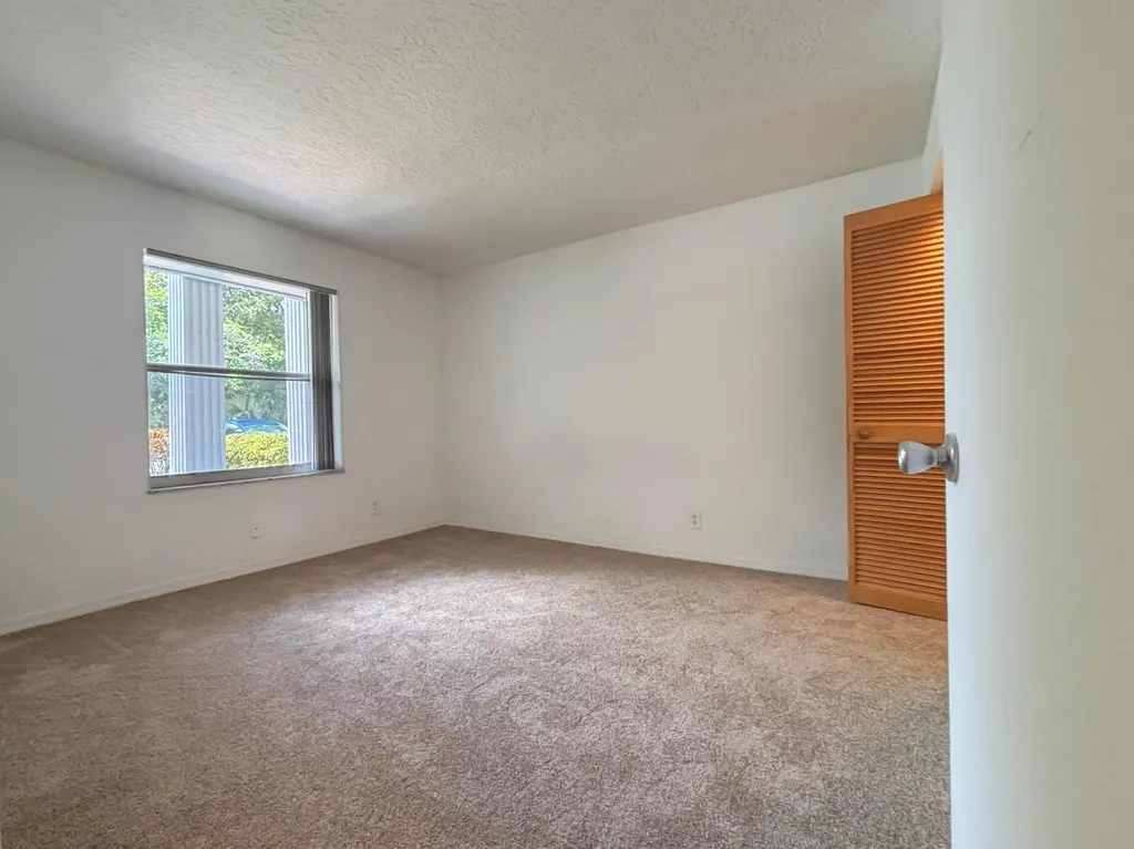 9013 NW 38th Drive Coral Springs FL 33065
