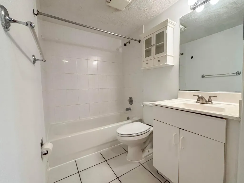 9013 NW 38th Drive Coral Springs FL 33065
