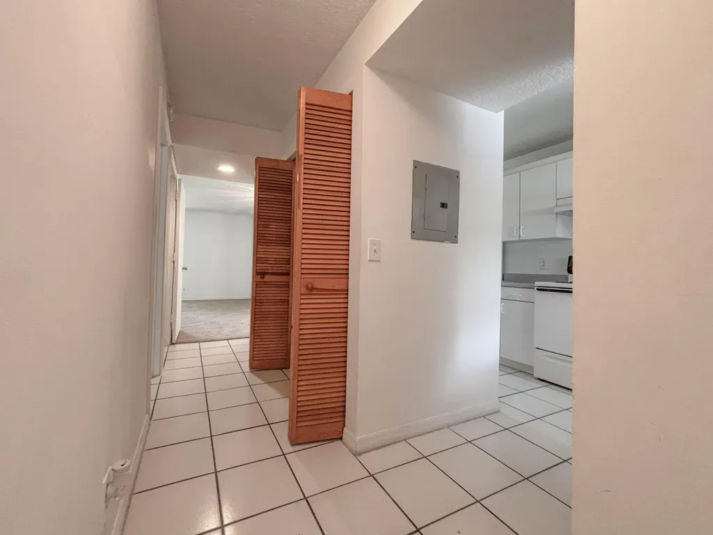 9013 NW 38th Drive Coral Springs FL 33065