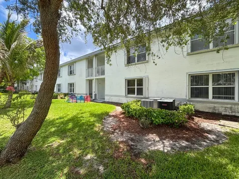 9013 NW 38th Drive Coral Springs FL 33065