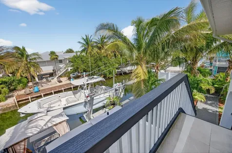 27385 Saint Lucie Lane Ramrod Key FL 33042