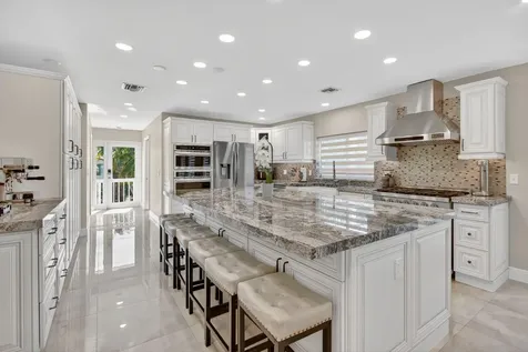 27385 Saint Lucie Lane Ramrod Key FL 33042