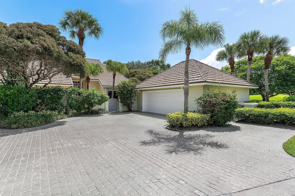 2584 Muirfield Court Wellington FL 33414