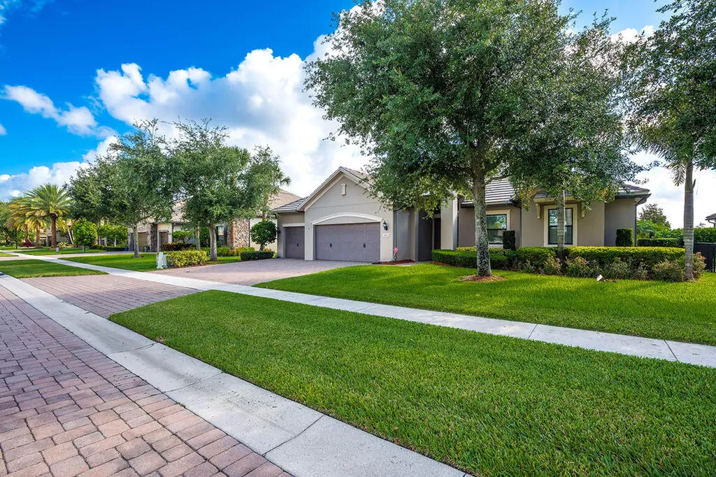 3425 Siena Circle Wellington FL 33414