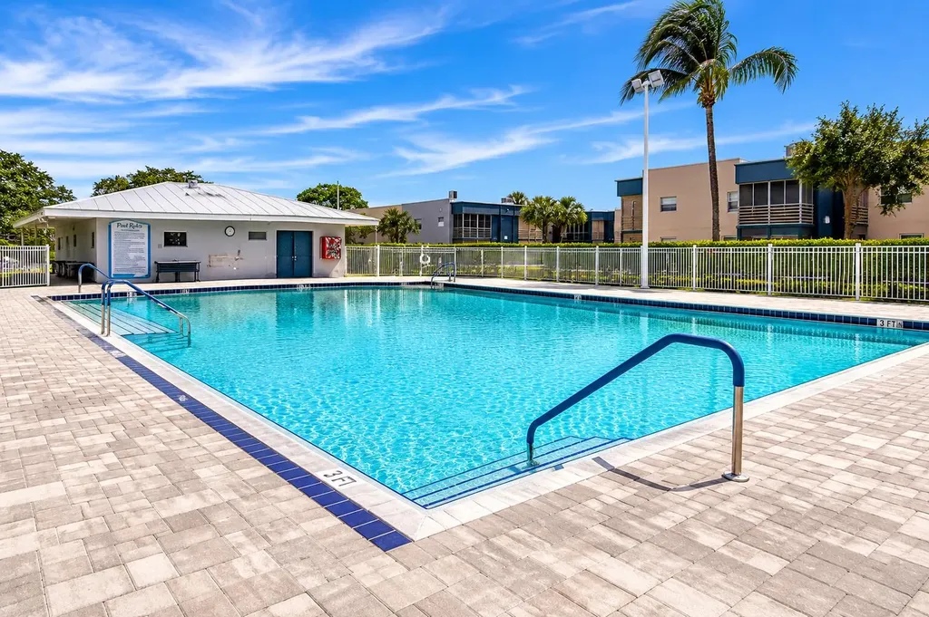 199 E Burgundy E Delray Beach FL 33484