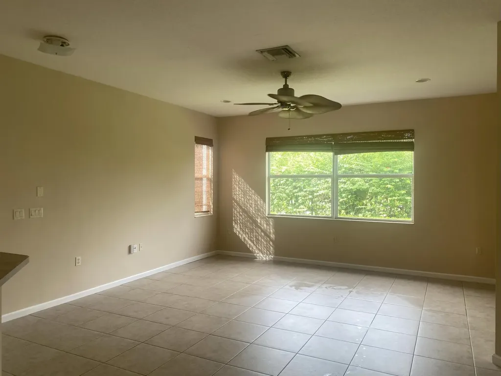 906 Mariner Bay Boulevard Fort Pierce FL 34949
