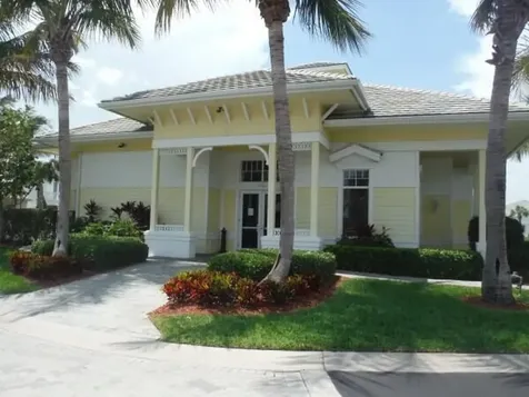 906 Mariner Bay Boulevard Fort Pierce FL 34949