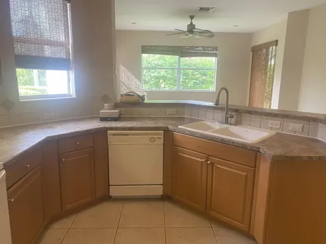 906 Mariner Bay Boulevard Fort Pierce FL 34949