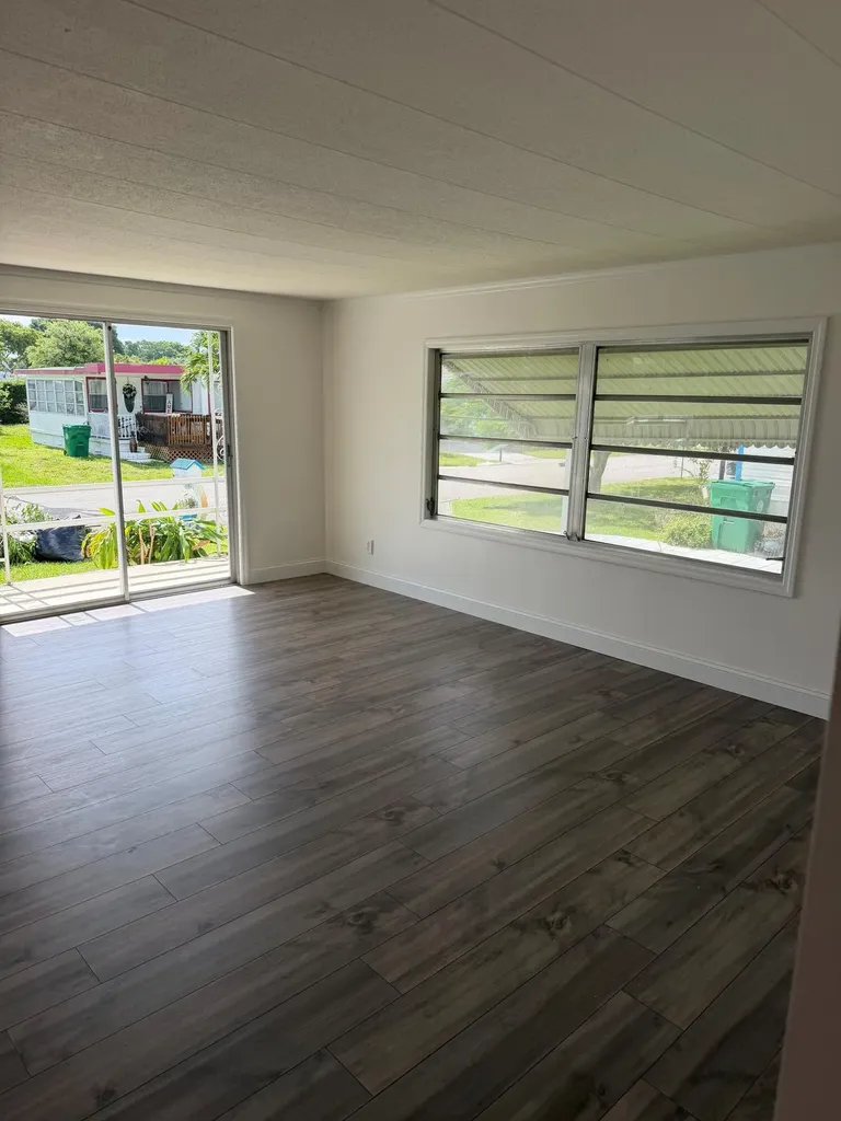 2041 SW 84th Avenue Davie FL 33324