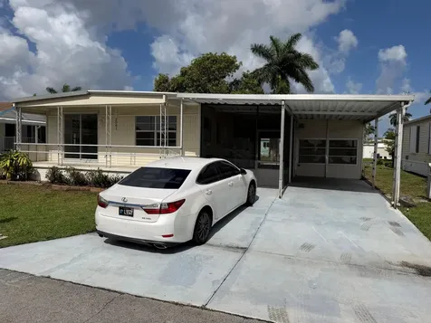 2041 SW 84th Avenue Davie FL 33324