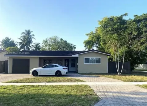 4401 Madison Street Hollywood FL 33021