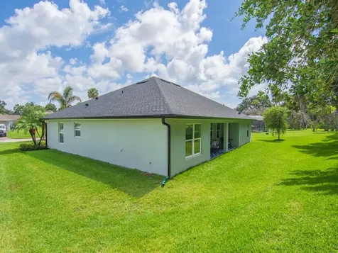 1340 Willow Oak Court Vero Beach FL 32966