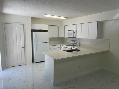2212 White Pine Circle Greenacres FL 33415