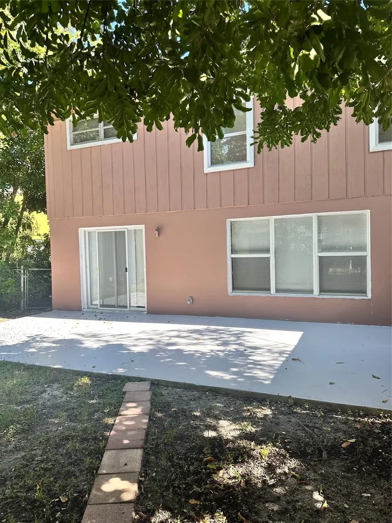 4340 NW 80th Avenue Coral Springs FL 33065