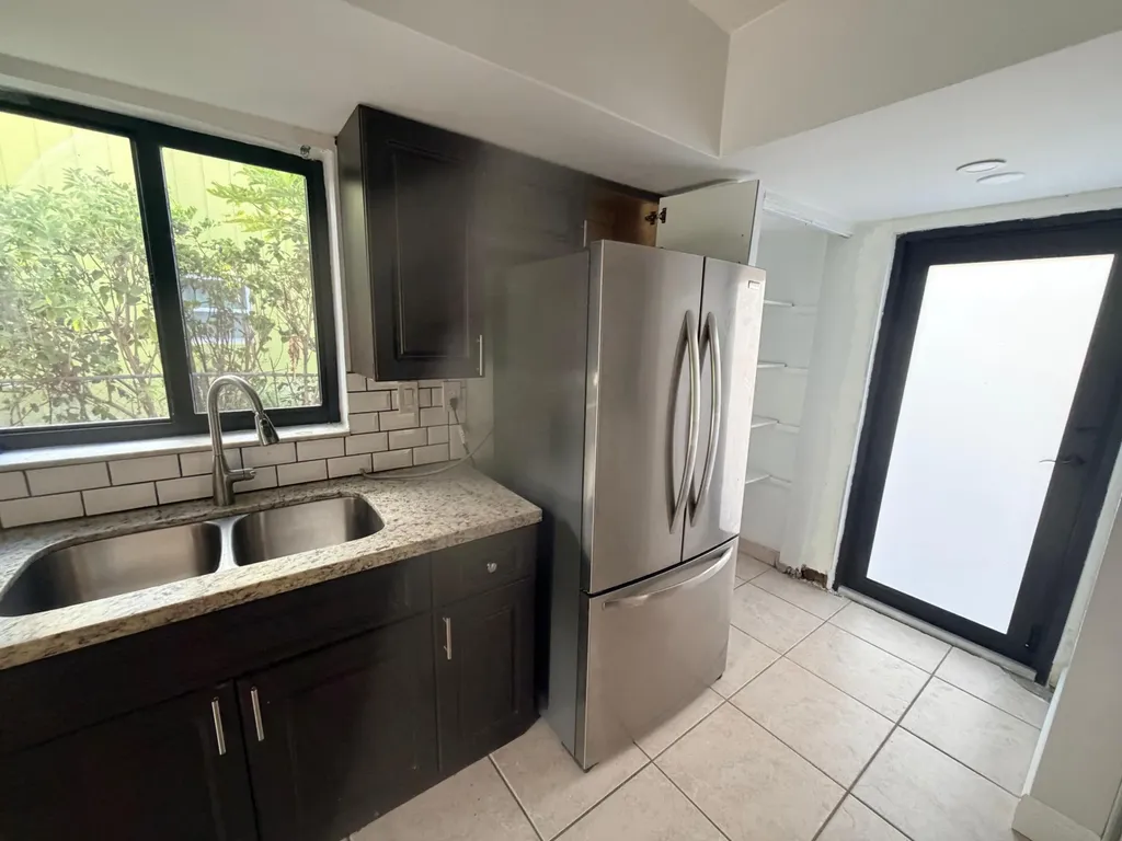 4340 NW 80th Avenue Coral Springs FL 33065