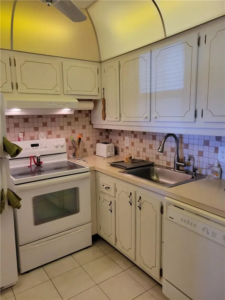 1030 Ashby D Deerfield Beach FL 33442