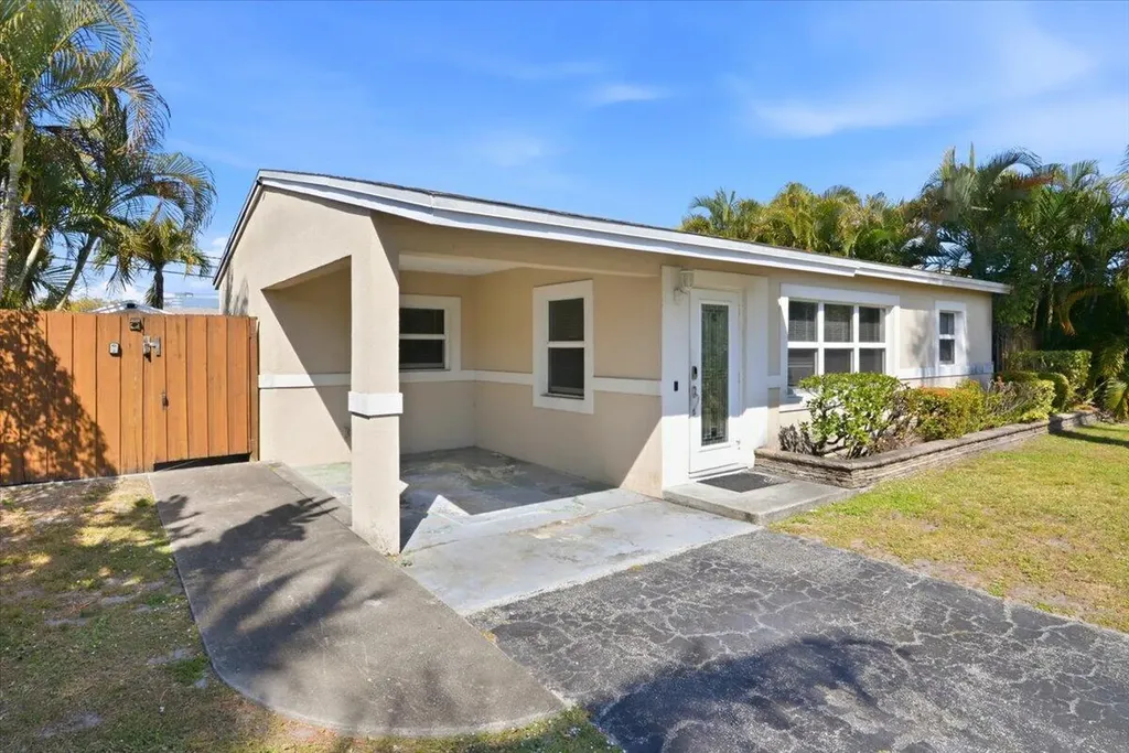 541 NE 58th Court Fort Lauderdale FL 33334