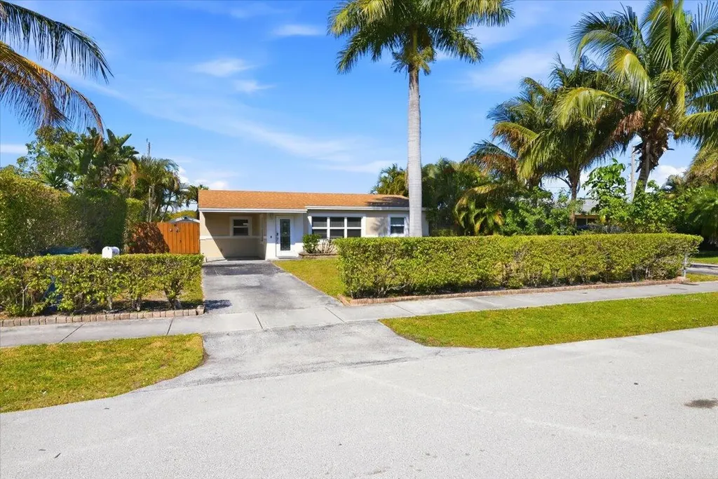 541 NE 58th Court Fort Lauderdale FL 33334