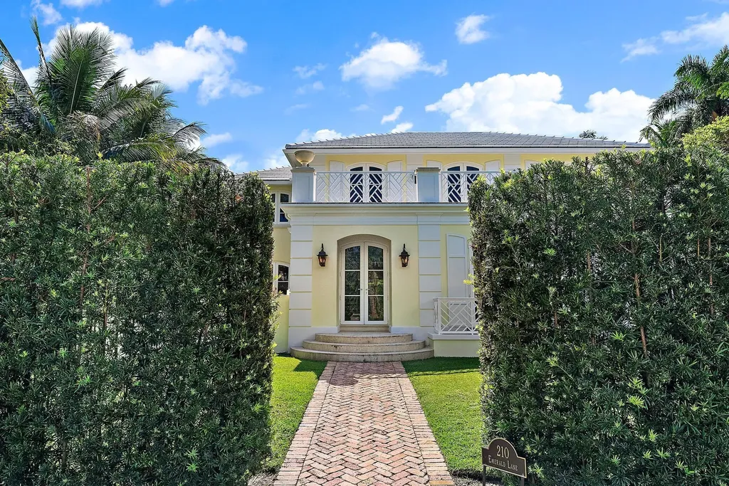 210 Emerald Lane Palm Beach FL 33480