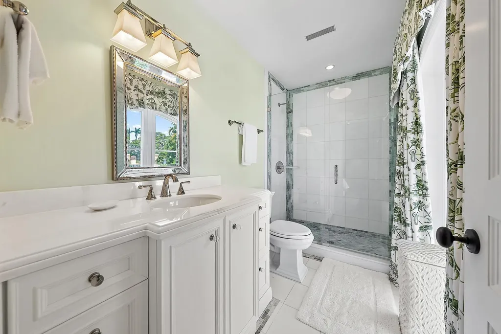210 Emerald Lane Palm Beach FL 33480