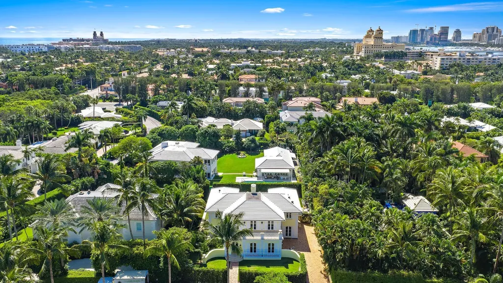 210 Emerald Lane Palm Beach FL 33480