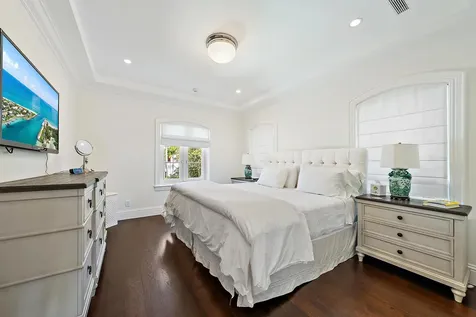 210 Emerald Lane Palm Beach FL 33480