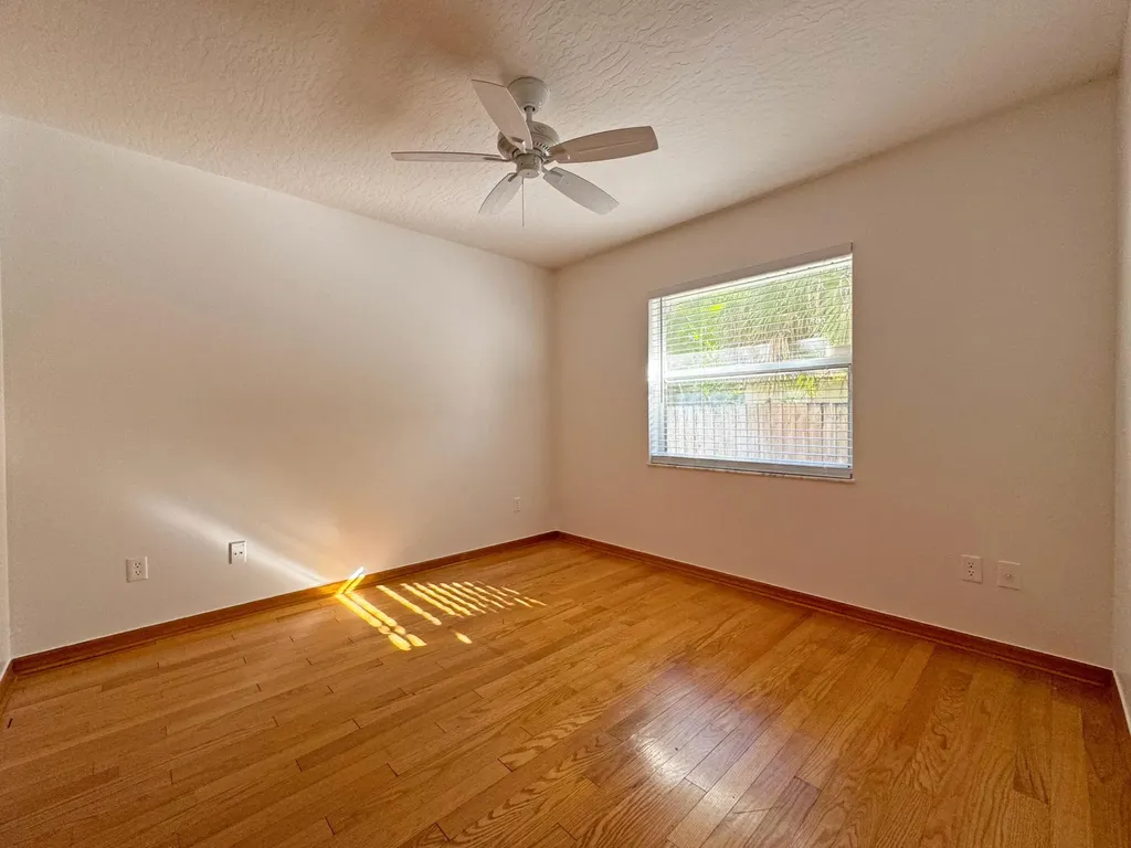 495 11th Court Vero Beach FL 32962