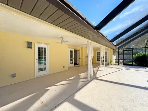 495 11th Court Vero Beach FL 32962