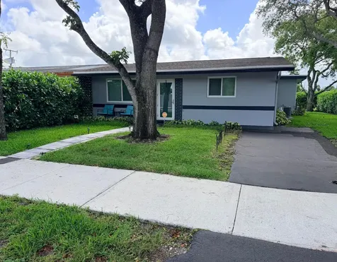 1982 SW 68th Terrace North Lauderdale FL 33068