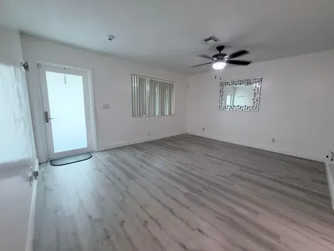 1982 SW 68th Terrace North Lauderdale FL 33068