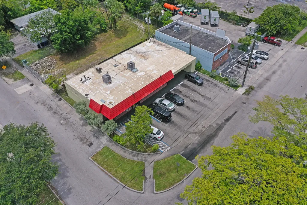 3870 SW 2nd Court Plantation FL