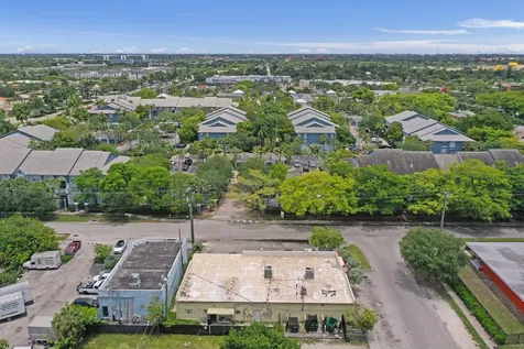 3870 SW 2nd Court Plantation FL