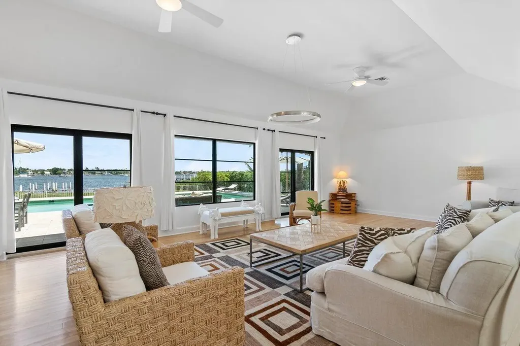 210 S Lake Drive Lantana FL 33462