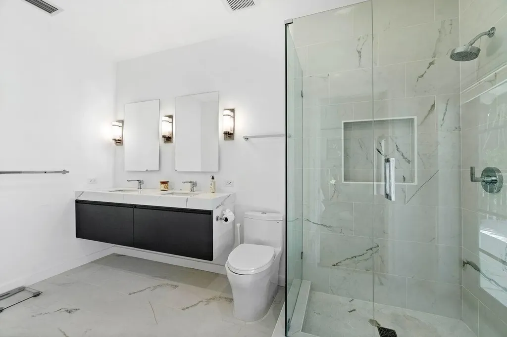 210 S Lake Drive Lantana FL 33462