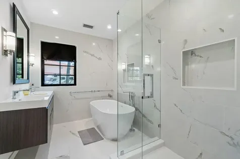 210 S Lake Drive Lantana FL 33462