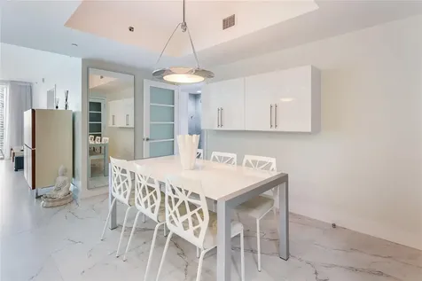 55 SE 6th Street Miami FL 33131