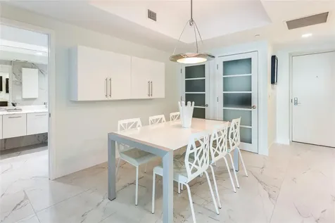 55 SE 6th Street Miami FL 33131