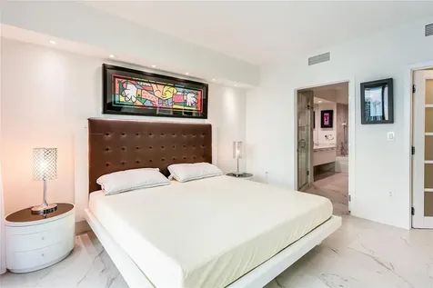 55 SE 6th Street Miami FL 33131