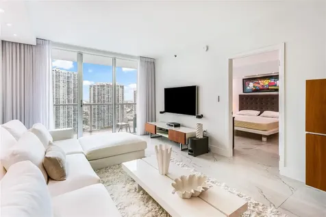 55 SE 6th Street Miami FL 33131