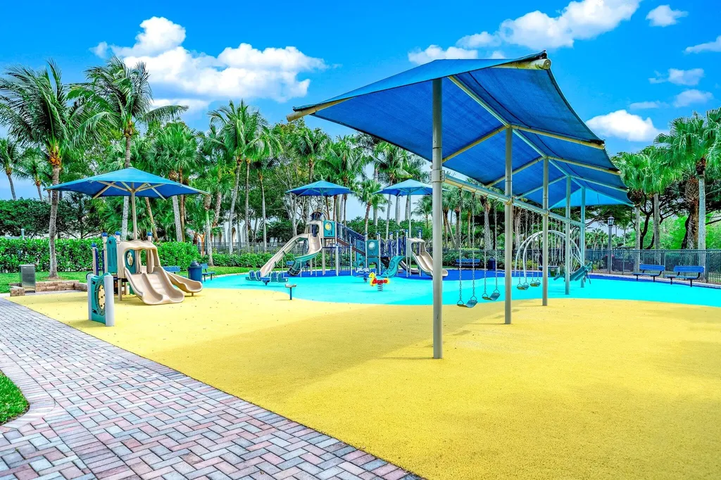 9147 Dupont Place Wellington FL 33414