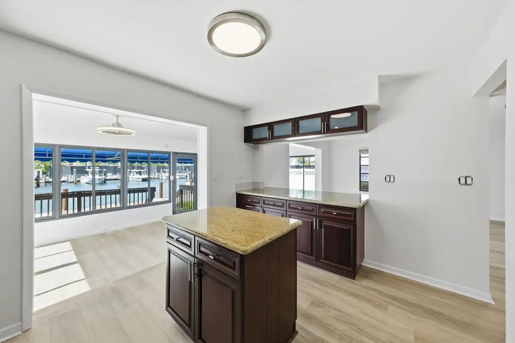 1708 SE 11th Street Fort Lauderdale FL 33316