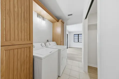 1708 SE 11th Street Fort Lauderdale FL 33316