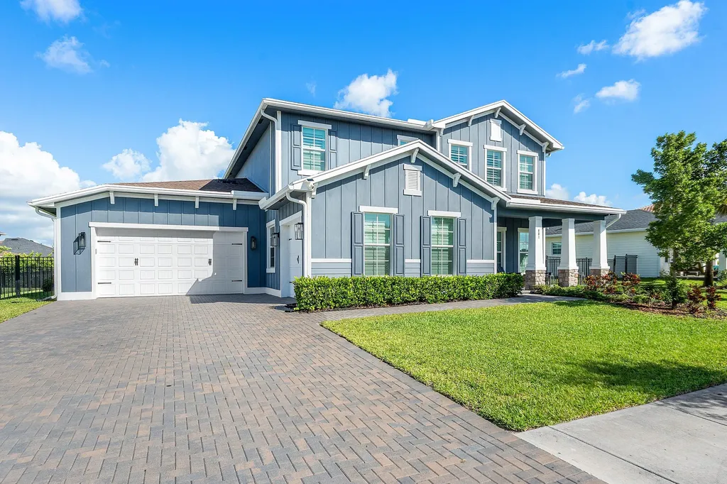 981 Castaway Court Loxahatchee FL 33470