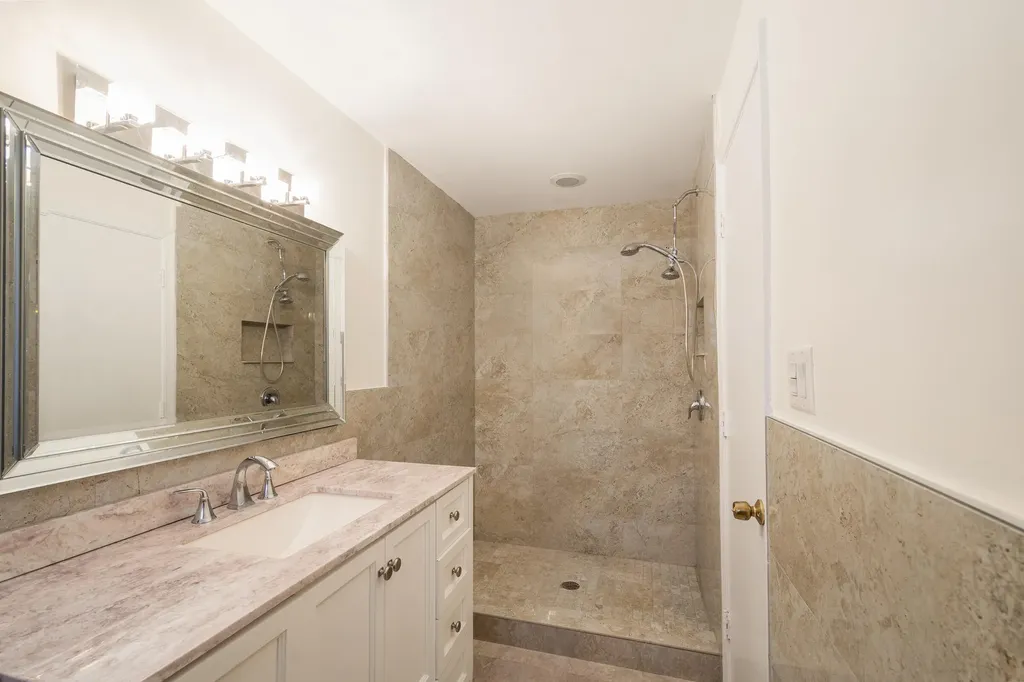 3844 NW 82nd Way Coral Springs FL 33065