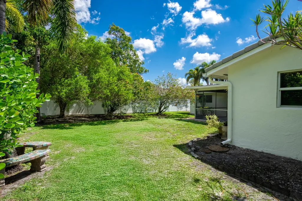 3844 NW 82nd Way Coral Springs FL 33065