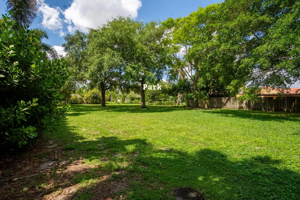 3844 NW 82nd Way Coral Springs FL 33065