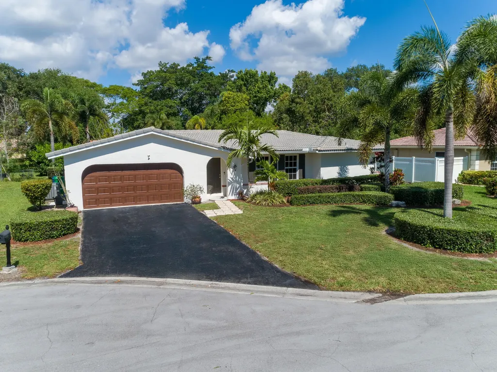 3844 NW 82nd Way Coral Springs FL 33065